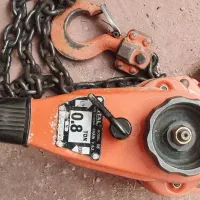 تیفور و جرثقیل دستی