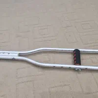 عصا زیر بغل قد حدود۹۰ تا۱۱۰