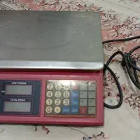 یک عدد ترازو