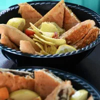 نیازمند نیروی کار کافه خانم و آقا