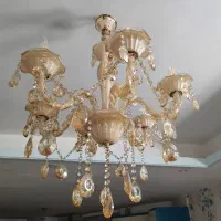 یک جفت لوستر کریستالی سالم و روشن|لوستر و چراغ آویز|کهریزک, |دیوار