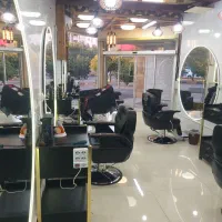 نیازمند آرایشگر مردانه کاربلد|استخدام درمانی، زیبایی، بهداشتی|شیراز, شهرک ولیعصر|دیوار