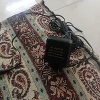 آداپتور ۹ ولت