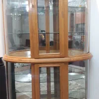 بوفه و یکسری لوازم منزل دارم فروشی