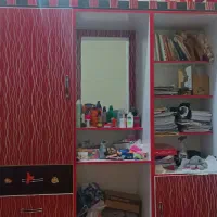 کمد دیواری های گلس قرمز مشکی بسیار نو