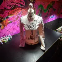 لباس های نقاشی شده