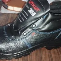 کفش ایمنی|کیف، کفش، کمربند|قائن, |دیوار