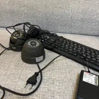 دو عدد دوربین مداربسته و کیبورد