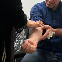 انواع تزریقات وصل سرم و آنژیوکت خونگیری و بخیه