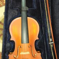 ویولن  ۴/۴ به همراه کیف|ویولن|رشت, گلزاران|دیوار