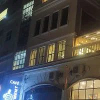 به یک نیروی سالنکار و قلیان زن آقا نیازمنیدم