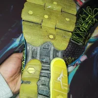 کتانی استوک میزانو در حد اک مناسب ورزشکاران|کیف، کفش، کمربند|اراک, |دیوار