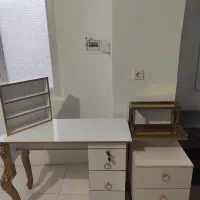 میز آرایشی