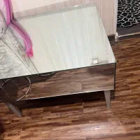 میز انتیک|کلکسیون اشیاء عتیقه|رشت, استادسرا|دیوار