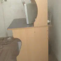 میز کامپیوتر در حد نو و کم کار.... فقط میز|میز تحریر و کامپیوتر|بجنورد, |دیوار