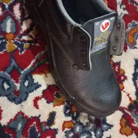 کفش کار اصل