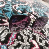 عینک آفتابی 2 رنگ توی افتاب فقط 390