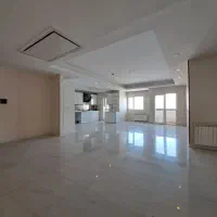 واحد خوش نقشه و نورگیر در چند قدمی دریاچه چیتگر
