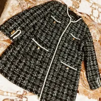 تعدادی مانتو پالتو