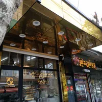 همکار خانم ، تاپیست کاملا حرفه ای انگلیسی