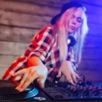 یه همکار دیجی  مجلس و ادمین گپ