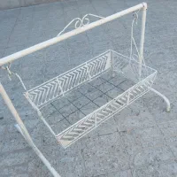 گهواره فلزی