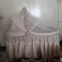تخت گهواره نوزاد