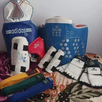 فروش کامل تجهیزات مبارزه تکواندو