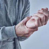 جا انداختن دررفتگی دست و پا