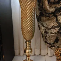 گلدان طلایی