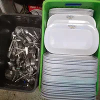 کرایه میزوصندلی ظروف غذاخوری فرش چمن باند بلوتوثی|خدمات پذیرایی، مراسم|اسفراین, |دیوار