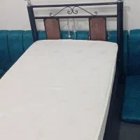 تخت یک نفره