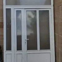 درب درب الومینیومی سالم و تمیز  درجه ۱ بدون عیب