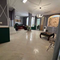 طبقه اول ۱۸۰متری اداری میدان نعل اسبی