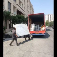کارگر تمیز کاری خانه و اسباب کشی