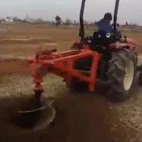 چاله کنی با تراکتور