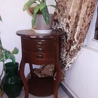 میز تلفن یا زیرگلدونی