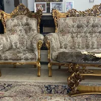مبل سلطنتی همراه با میز وسط و ۲عسلی