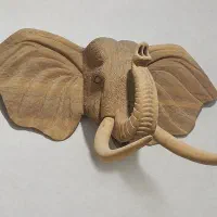 مجسمه لاکچری ،راس فیل با چوب گردو