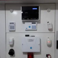 جک بازویی،درب برقی،دوربین مداربسته،دزدگیر اماکن|خدمات پیشه و مهارت|نورآباد ممسنی, |دیوار