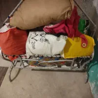 گهواره فلزی قدیمی،میزتلویزیون