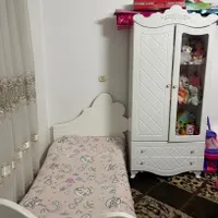 تخت وکمد کودک ونوجوان