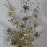 گل مصنوعی با گلدان