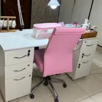 فروش لوازم ارایشگاه میز ناخن و صندلی پدیکور