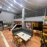 تجاری بر اصلی نور ۲۰۰متری با بالکن فول پاخور زیاد