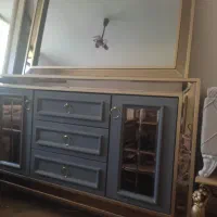 تخت خواب و آینه دلاور و پاتختی