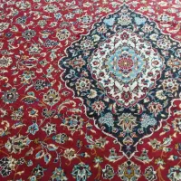 یک عدد فرش 12متری لاکی دو عدد پشتی