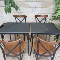 صندلی با میز رستورانی