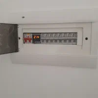 برق کار برقکار ساختمان برق کشی لاین نوری لاینر