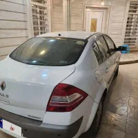 مگان اتومات ۲۰۰۰